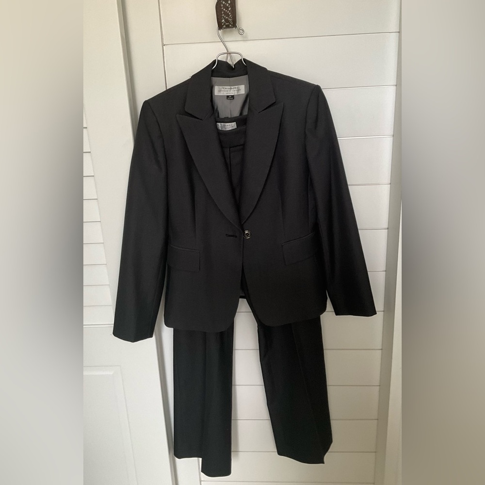 Women’s Tahari, dark charcoal suit, jacket, size 4P, pants size 2P